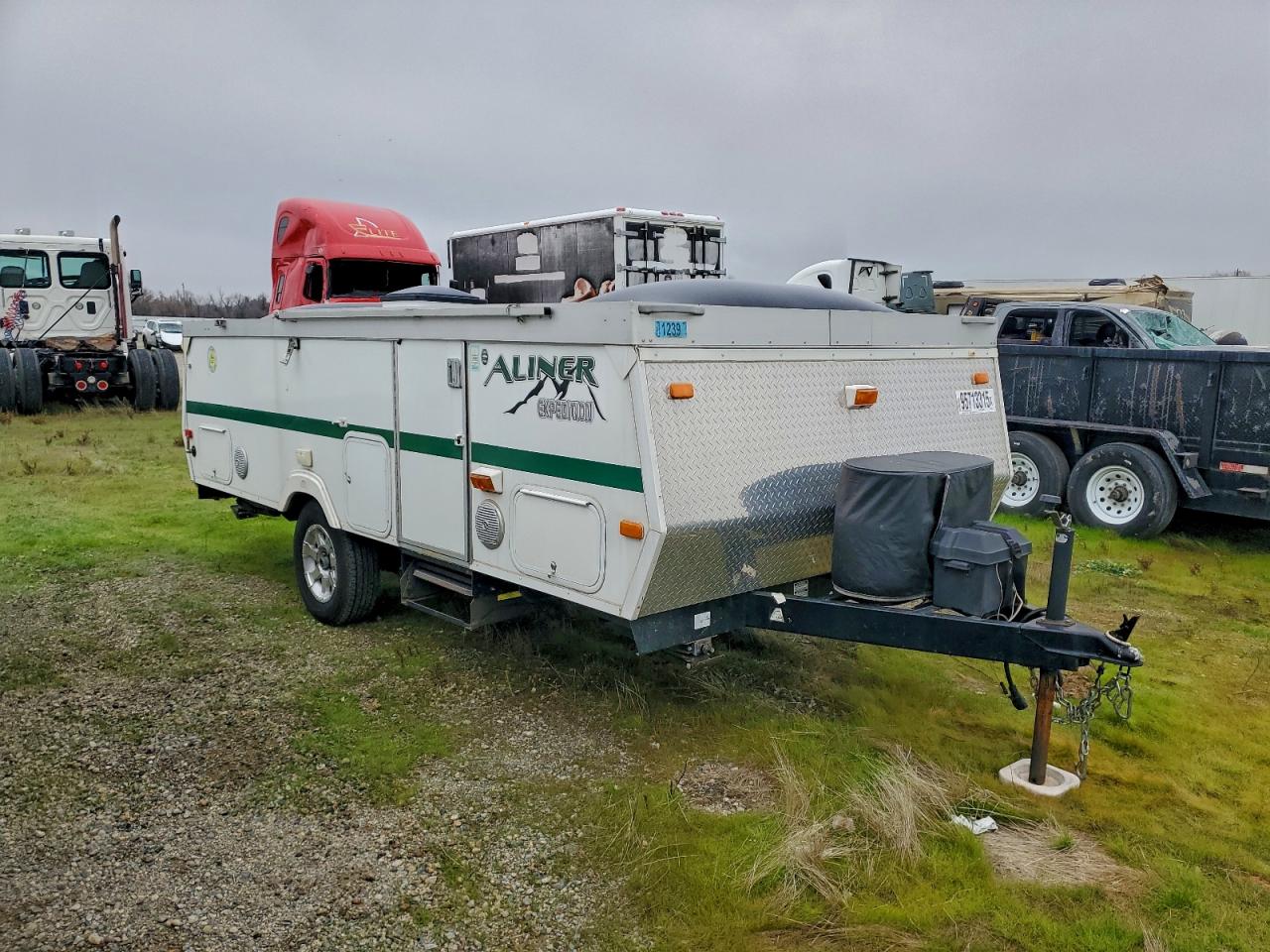 Lot #3309792330 2011 COLU CAMPER