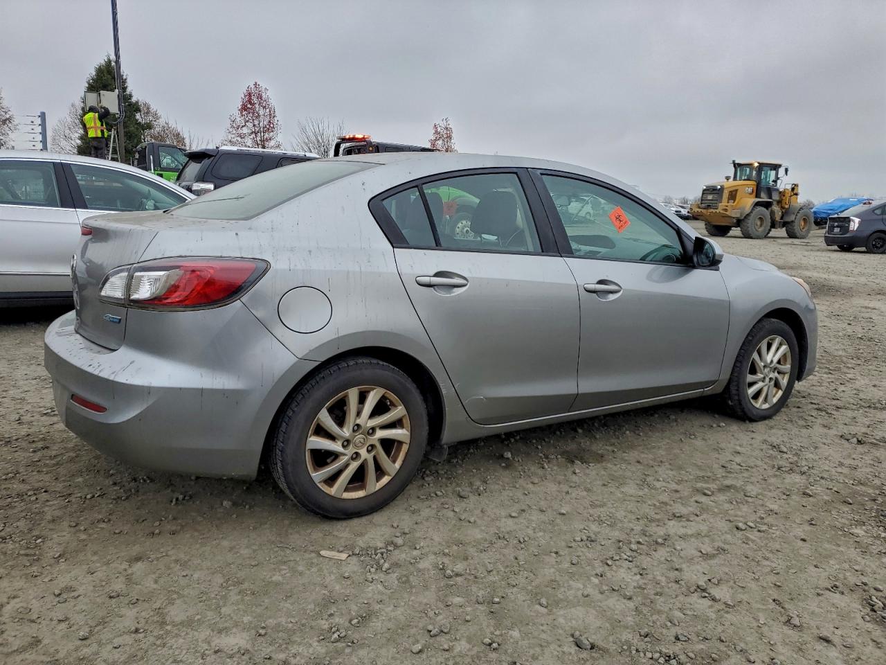 MAZDA 3 I