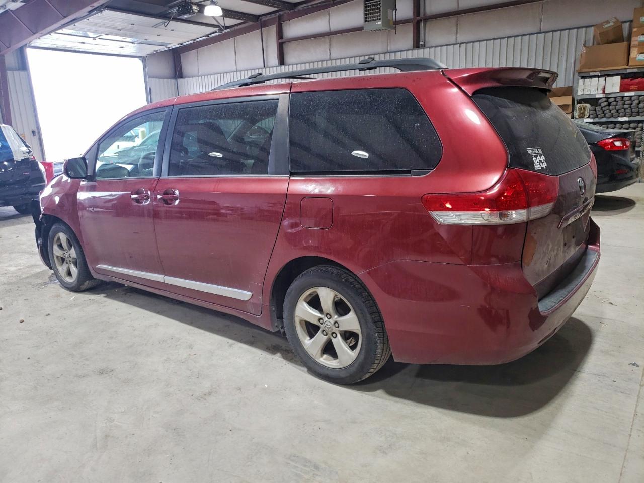 Lot #3315961240 2012 TOYOTA SIENNA LE