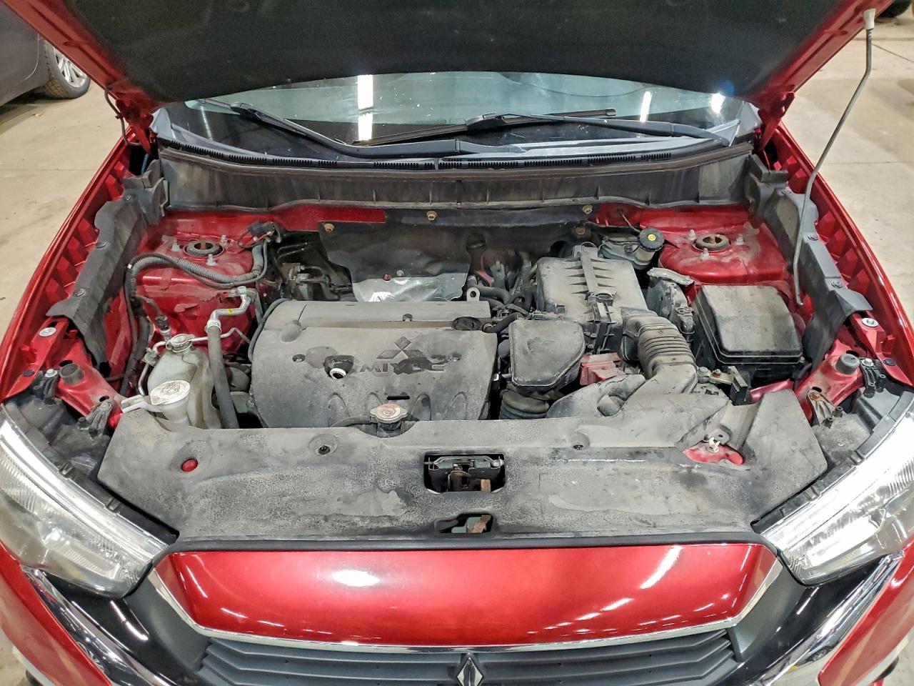 MITSUBISHI OUTLANDER ES