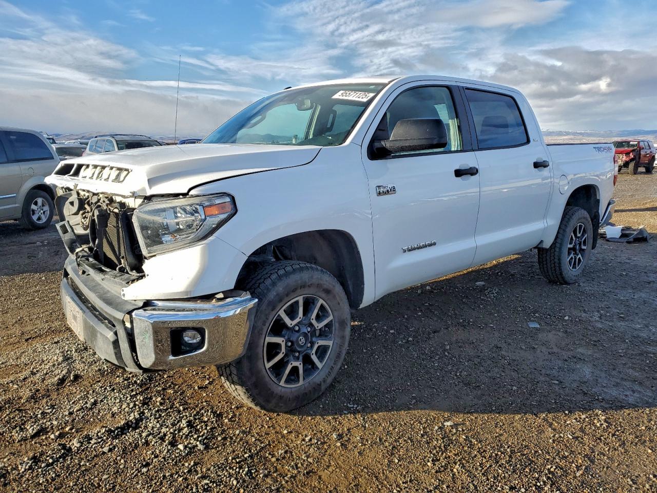 TOYOTA TUNDRA CREWMAX SR5
