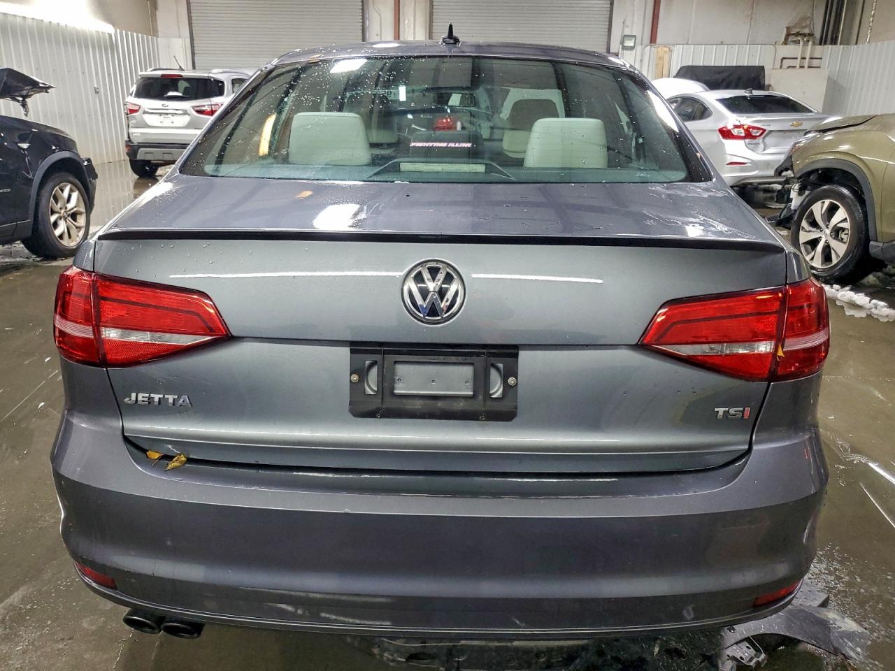 VOLKSWAGEN JETTA SE