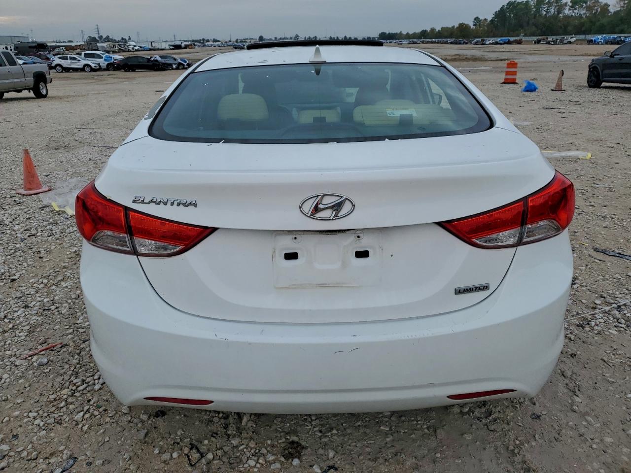 HYUNDAI ELANTRA GLS