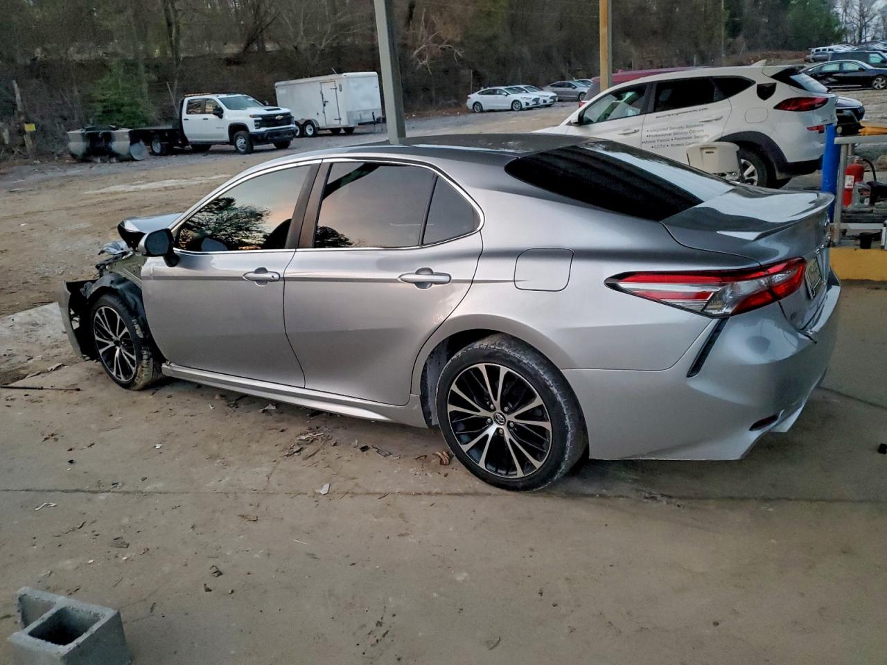 Lot #3311703224 2018 TOYOTA CAMRY L