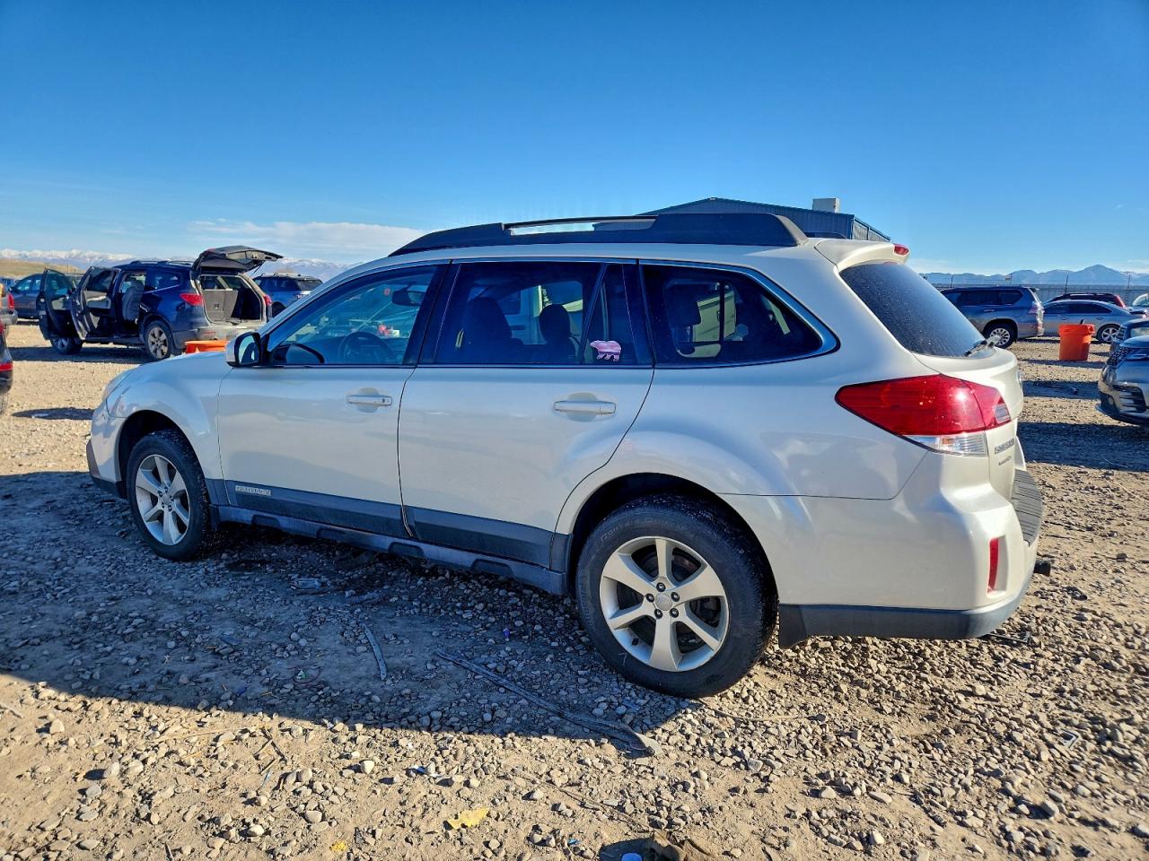 Lot #3316005772 2013 SUBARU OUTBACK 2.