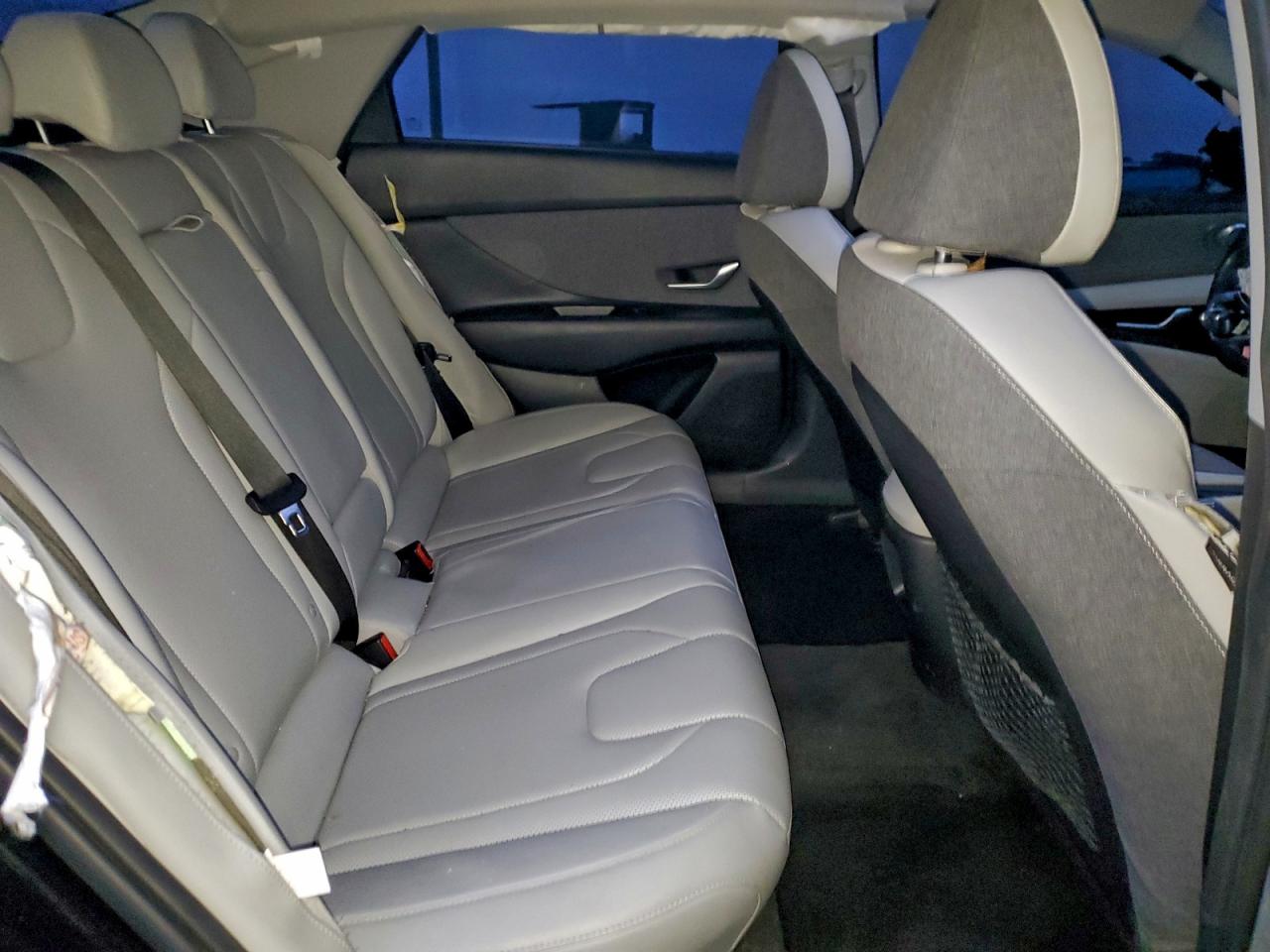 HYUNDAI ELANTRA LIMITED