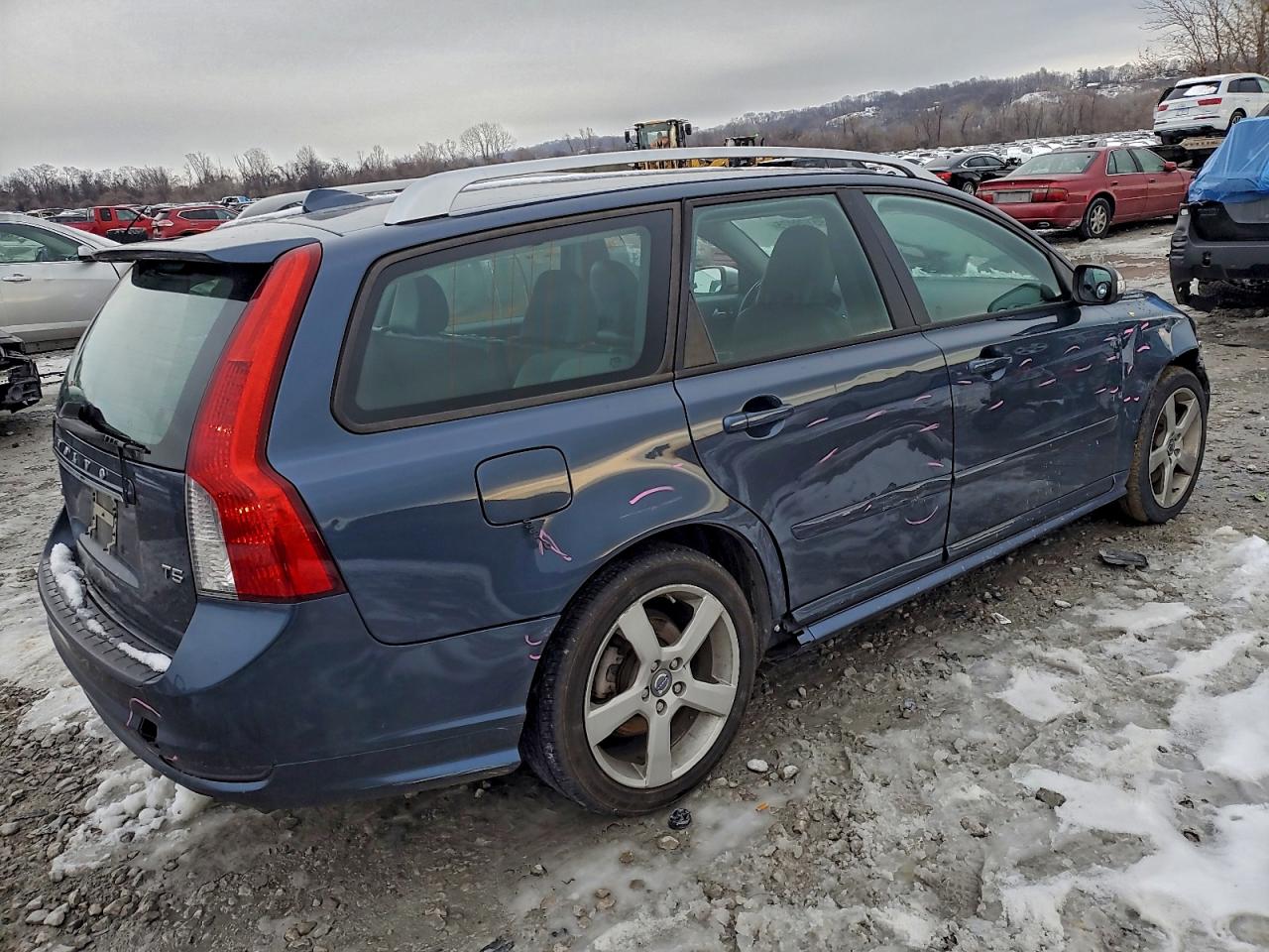 VOLVO V50 T5