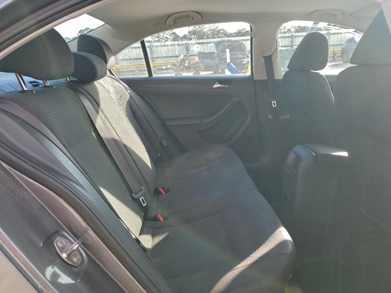 Lot #3318922945 2016 VOLKSWAGEN JETTA S