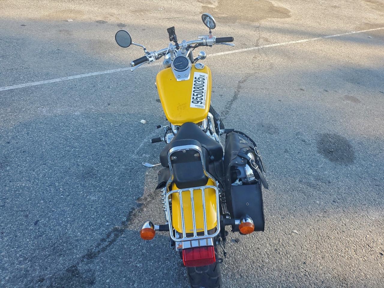 Lot #3316061269 2002 HONDA VT750 DC