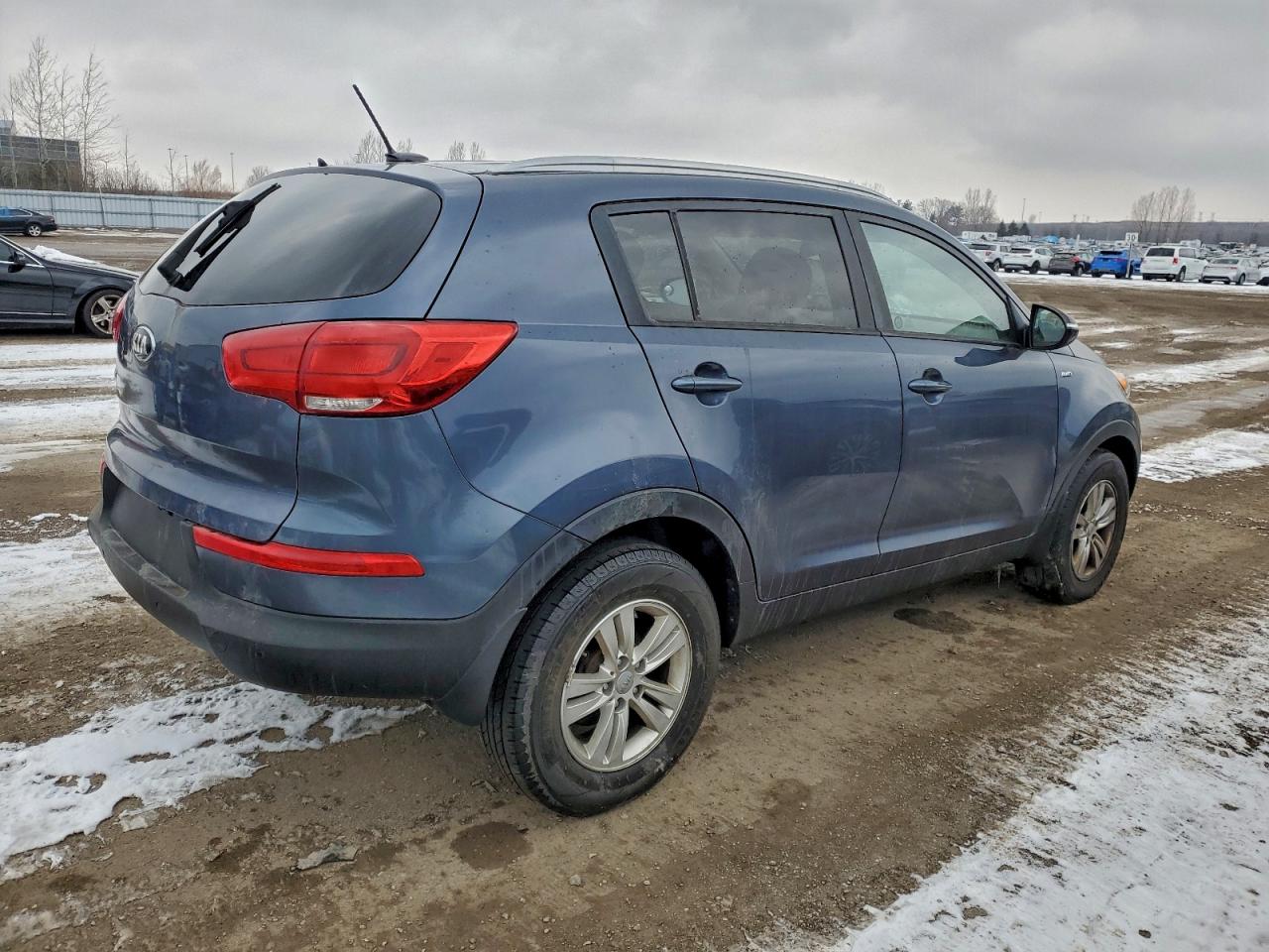 KIA SPORTAGE LX