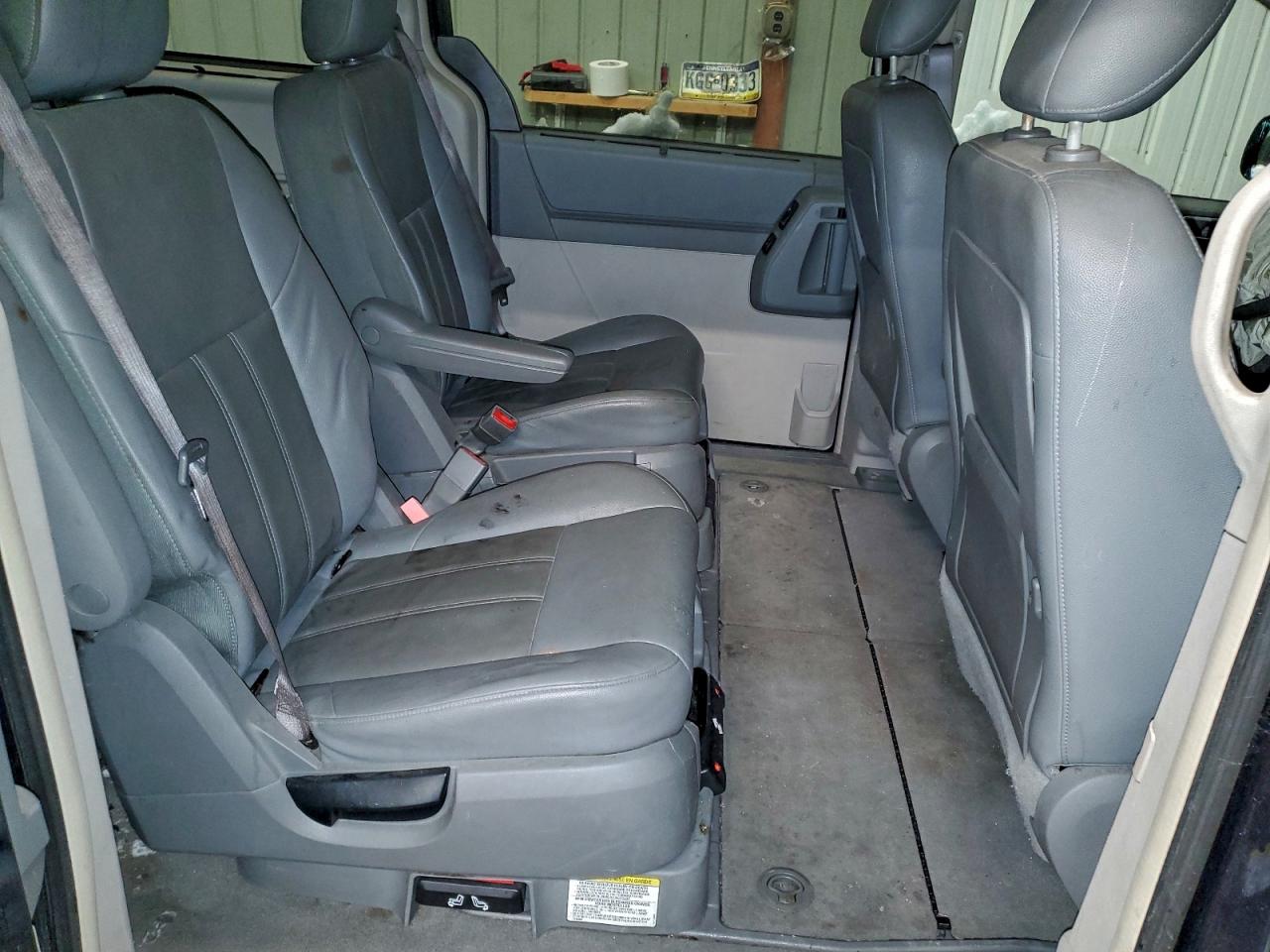 Lot #3315988135 2008 CHRYSLER TOWN & COU