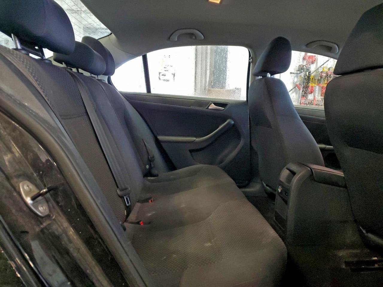 VOLKSWAGEN JETTA BASE