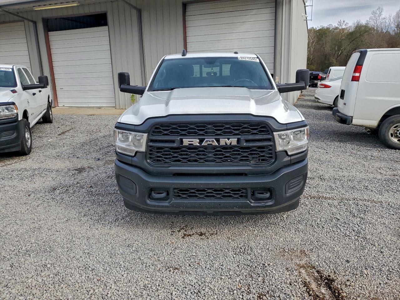 Lot #3318987308 2022 RAM 2500 TRADE