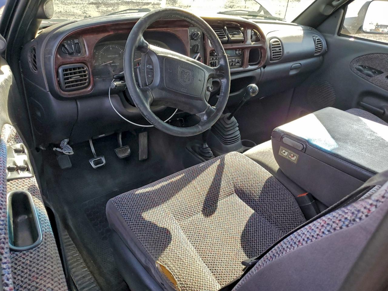 Lot #3317071997 2002 DODGE RAM 2500