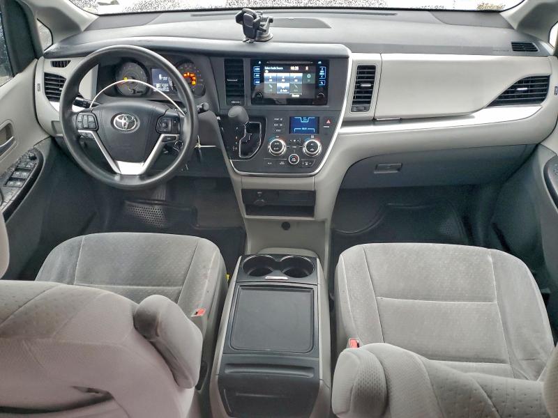 2015 TOYOTA SIENNA LE #3318912955