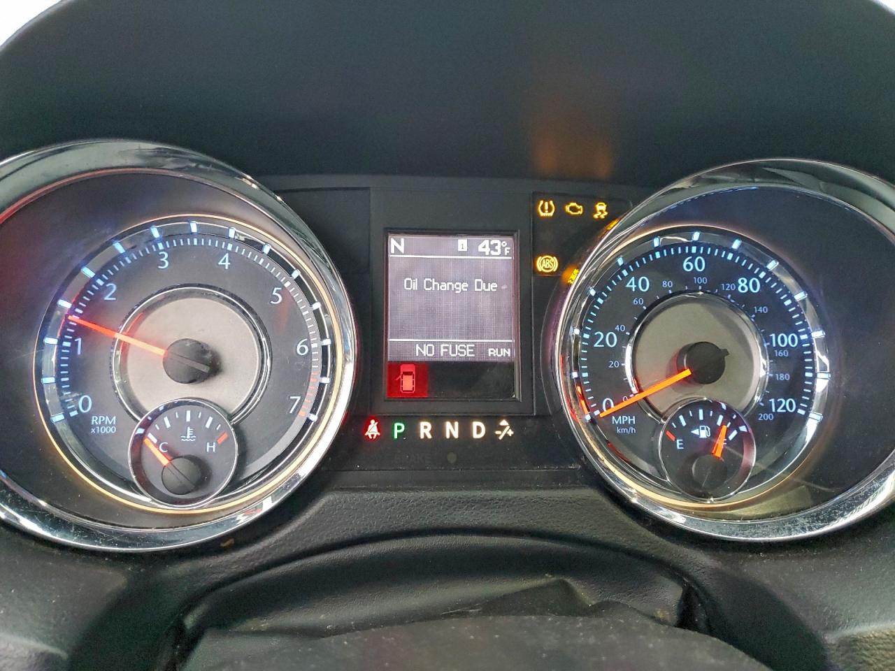 Lot #3311516233 2014 CHRYSLER TOWN & COU