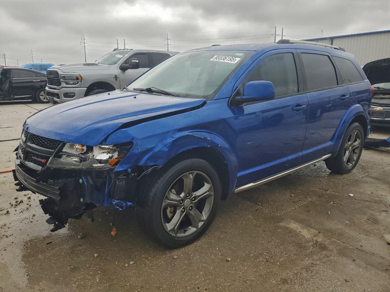 DODGE JOURNEY CROSSROAD