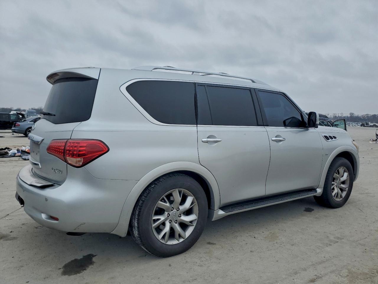 INFINITI QX80