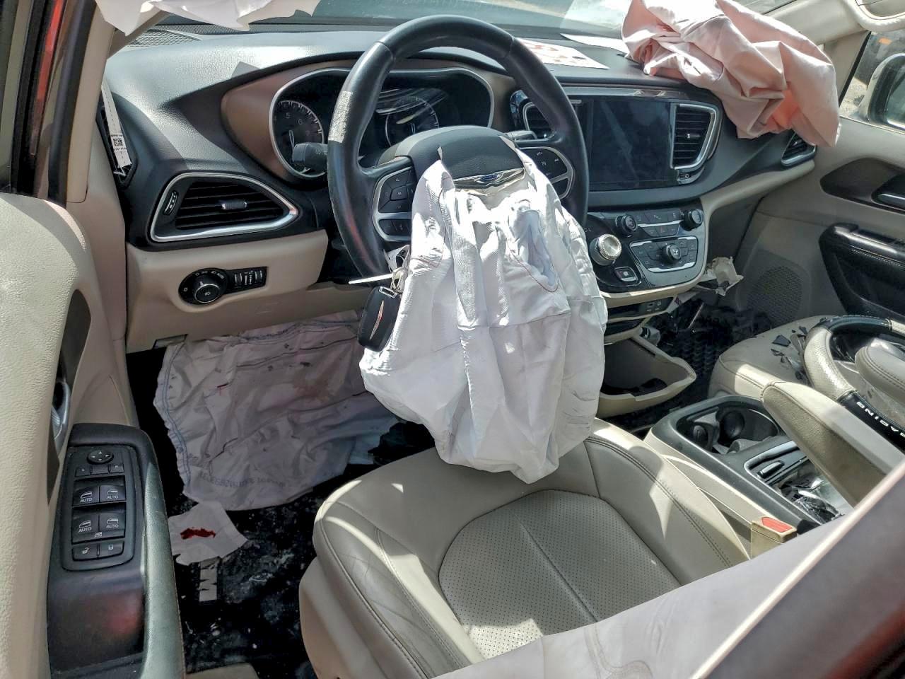 Lot #3316803398 2017 CHRYSLER PACIFICA T