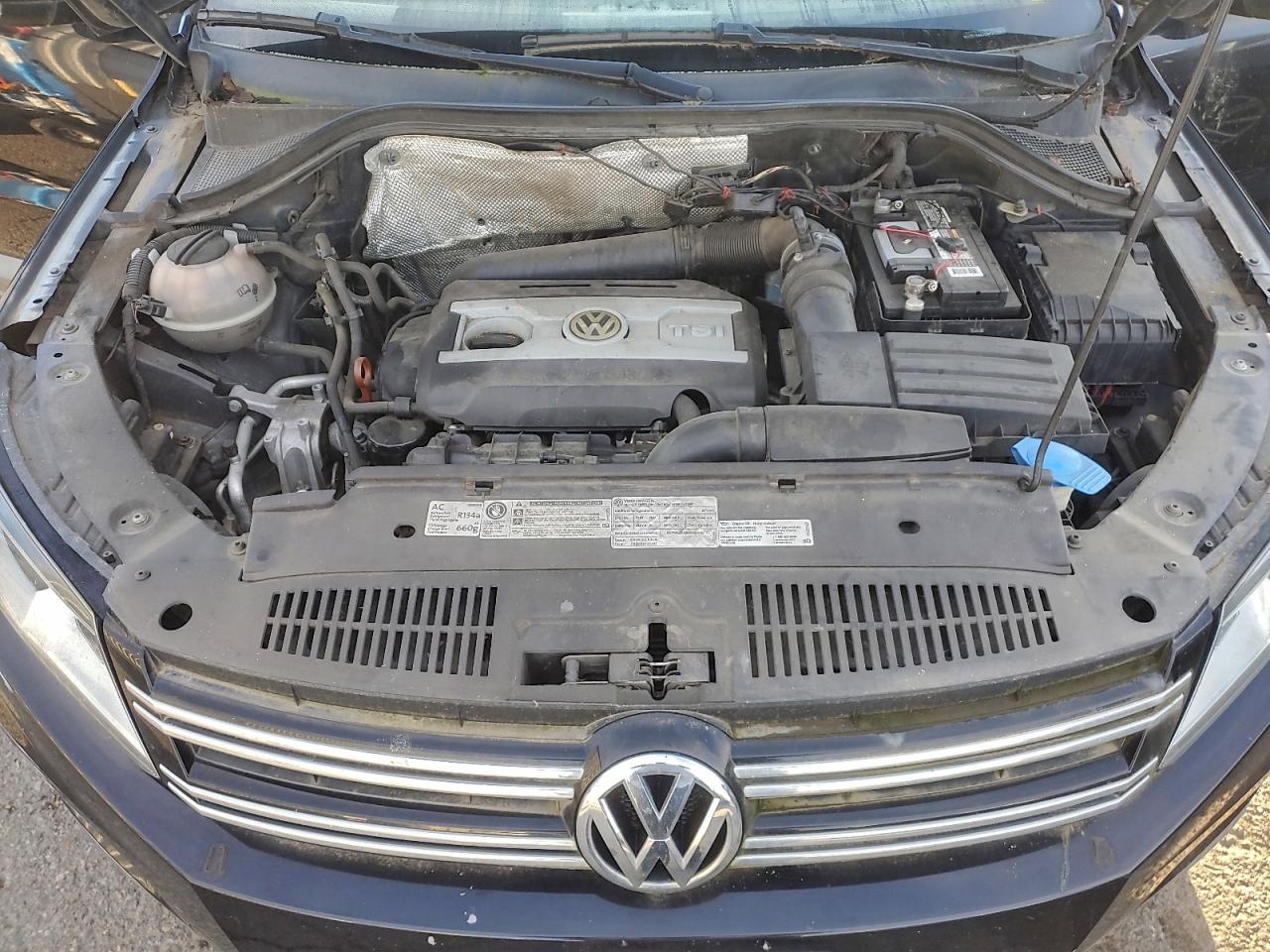VOLKSWAGEN TIGUAN S