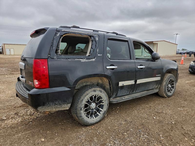 2011 GMC YUKON XL #3305564063