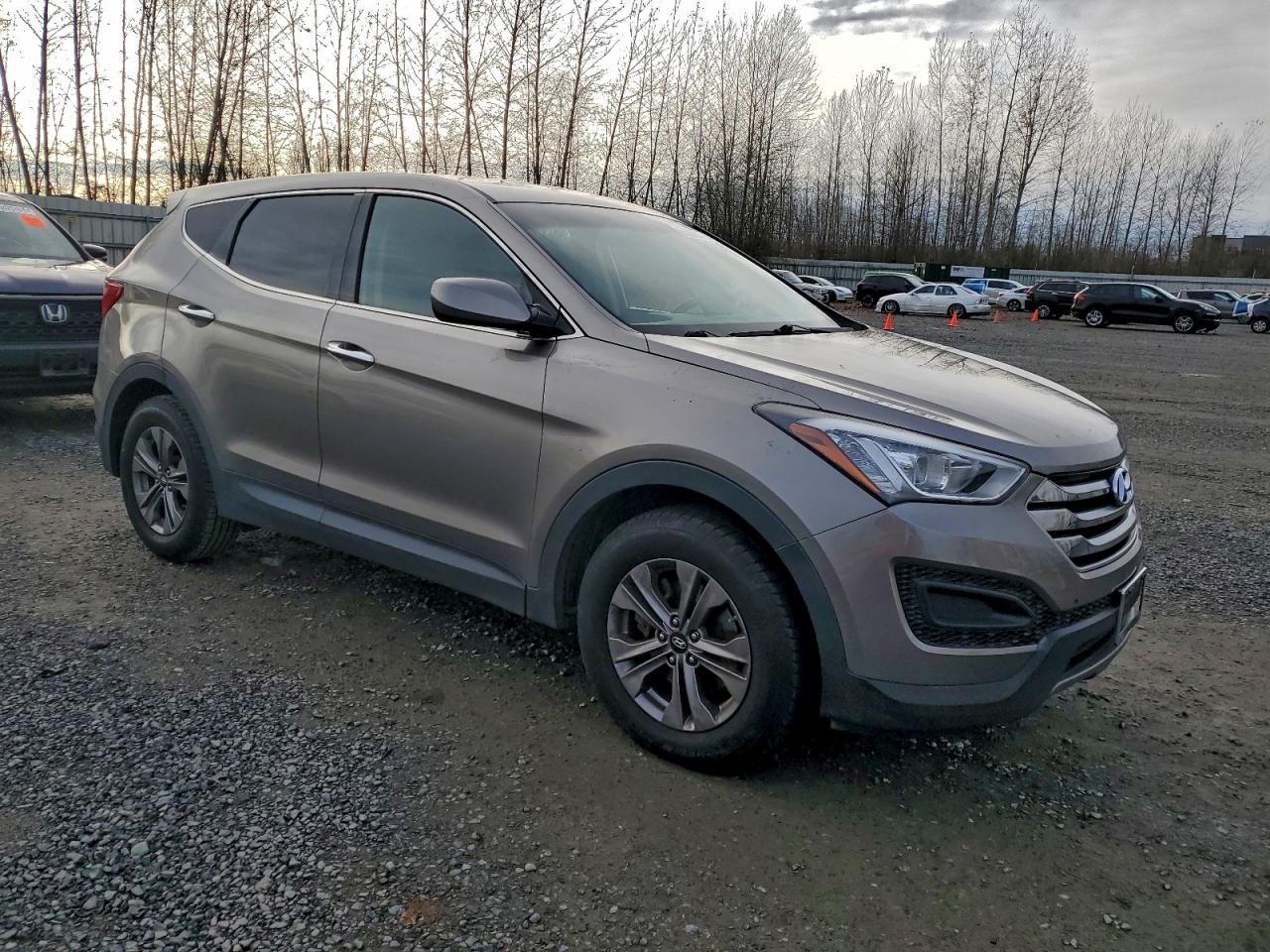 Lot #3302964634 2016 HYUNDAI SANTA FE S