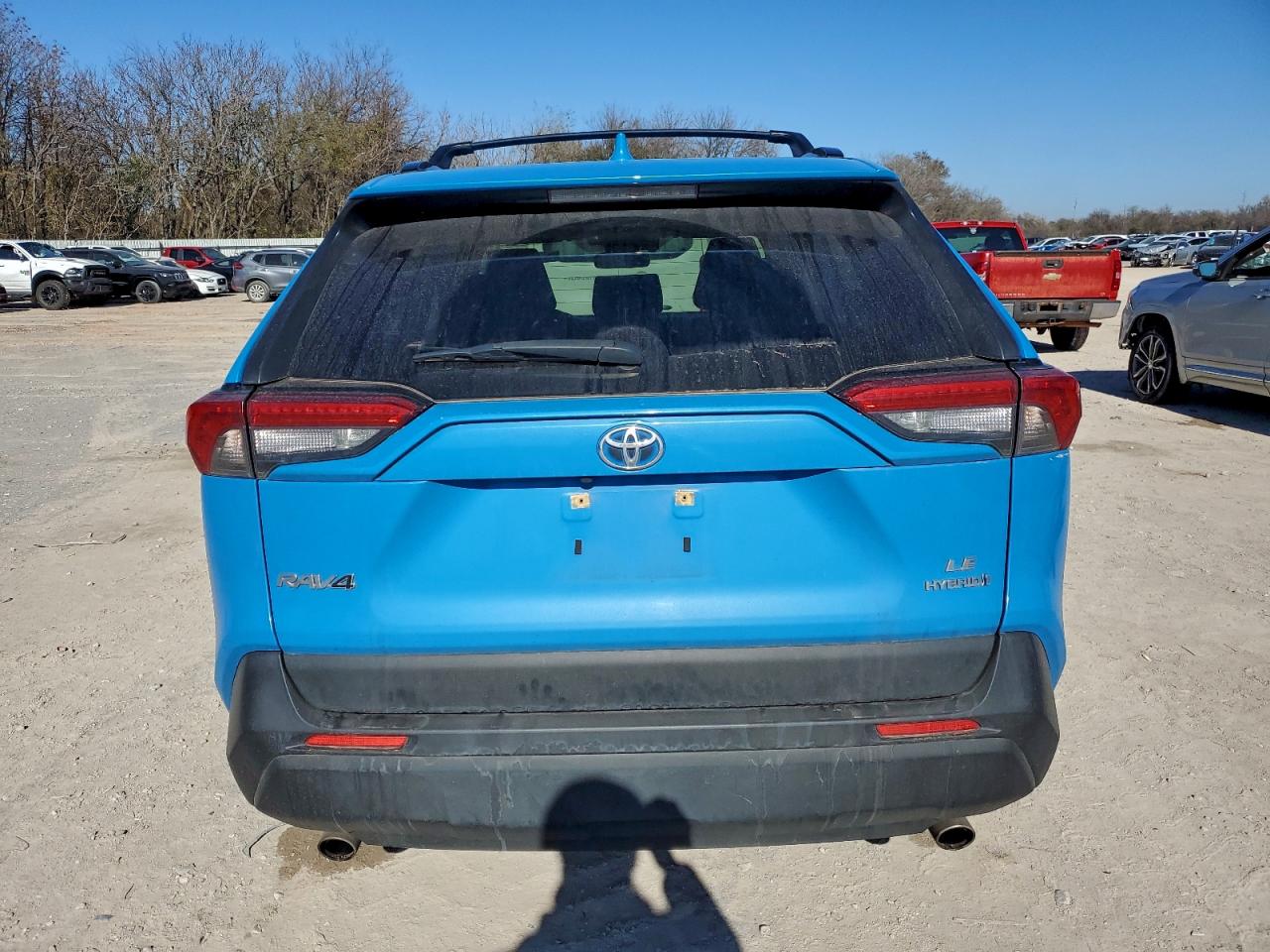 TOYOTA RAV4 LE