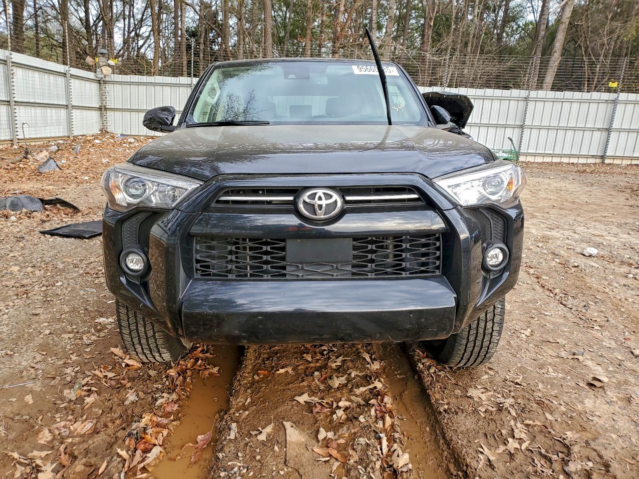 TOYOTA 4RUNNER SR5