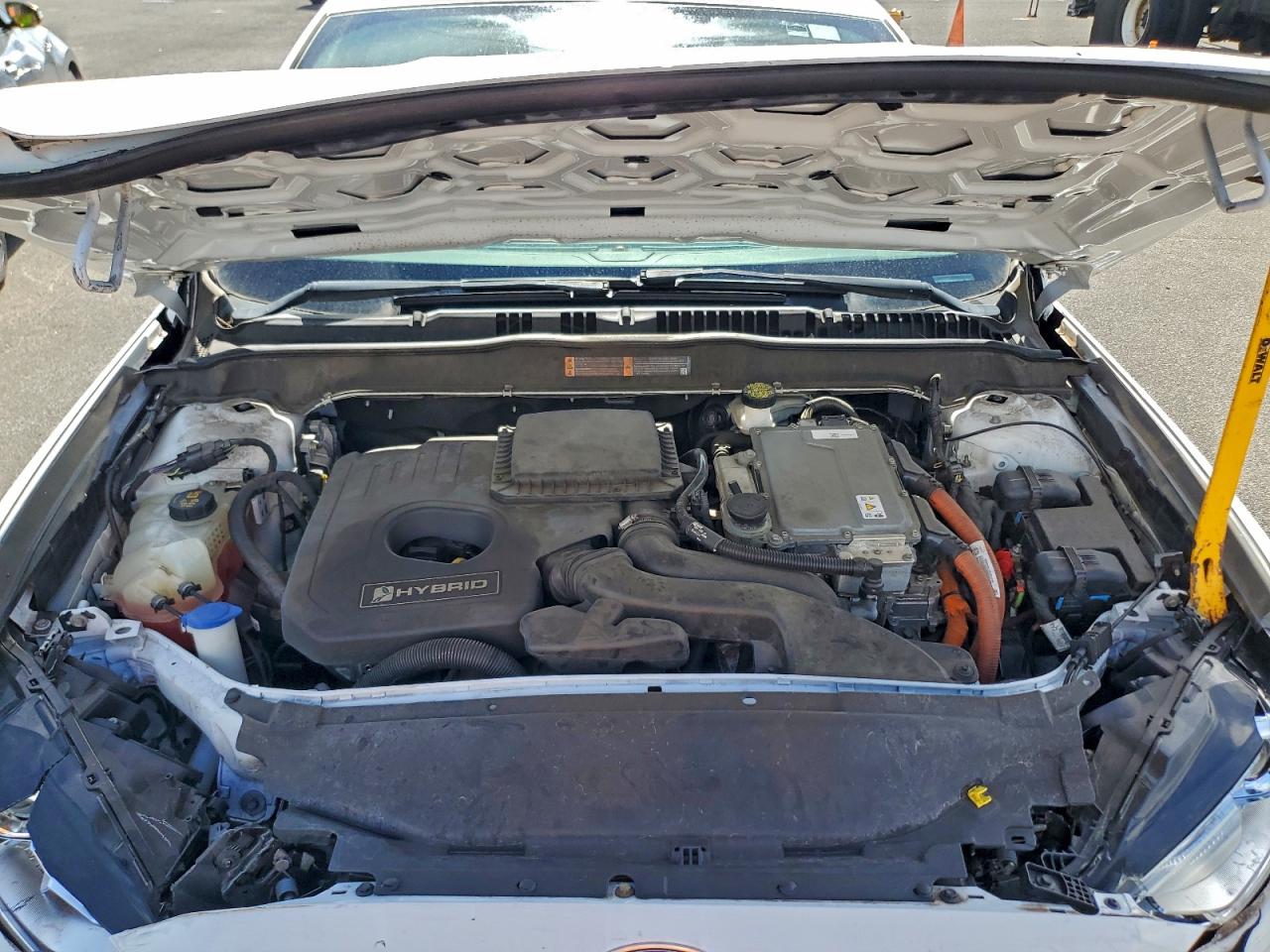 FORD FUSION SE HYBRID