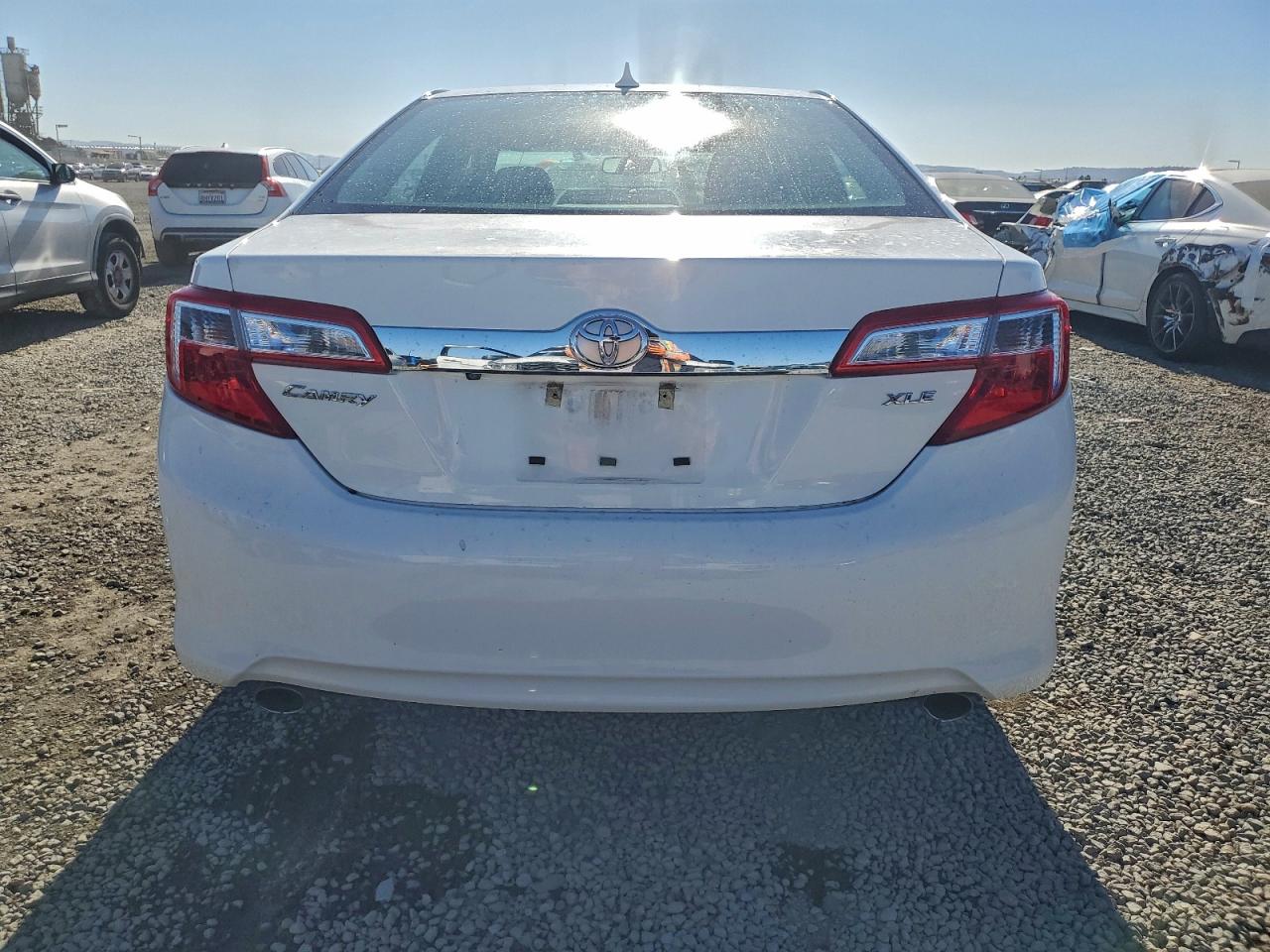 TOYOTA CAMRY SE
