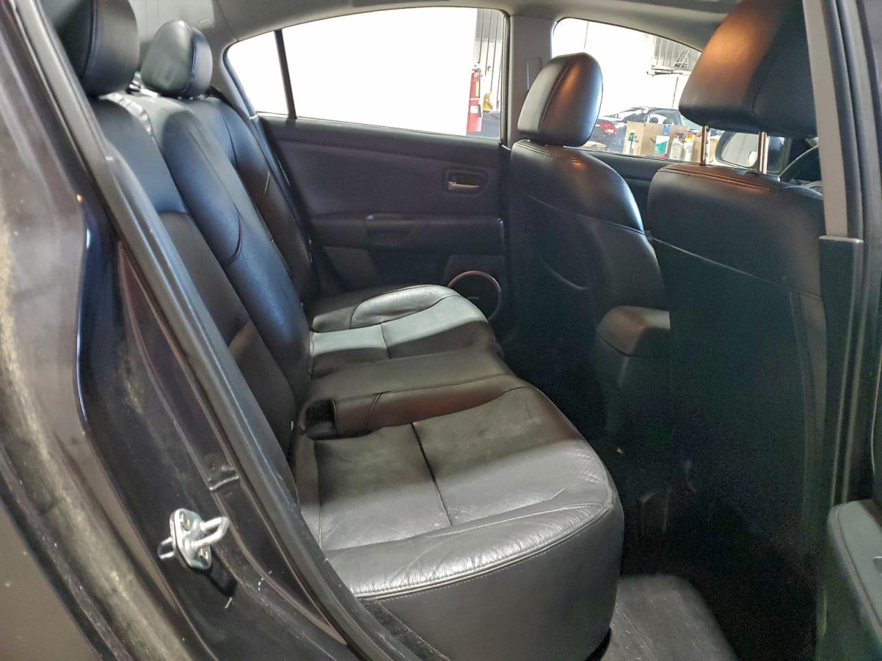 Lot #3301962481 2005 MAZDA 3 S