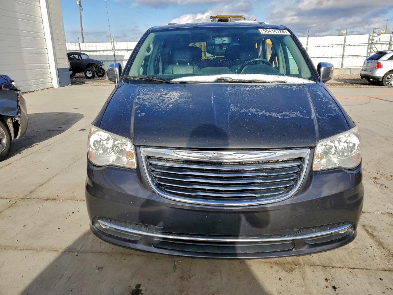 CHRYSLER TOWN & COUNTRY TOURING L