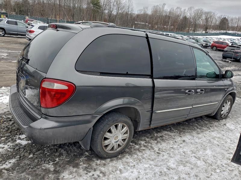 2004 CHRYSLER TOWN & COU #3308459320