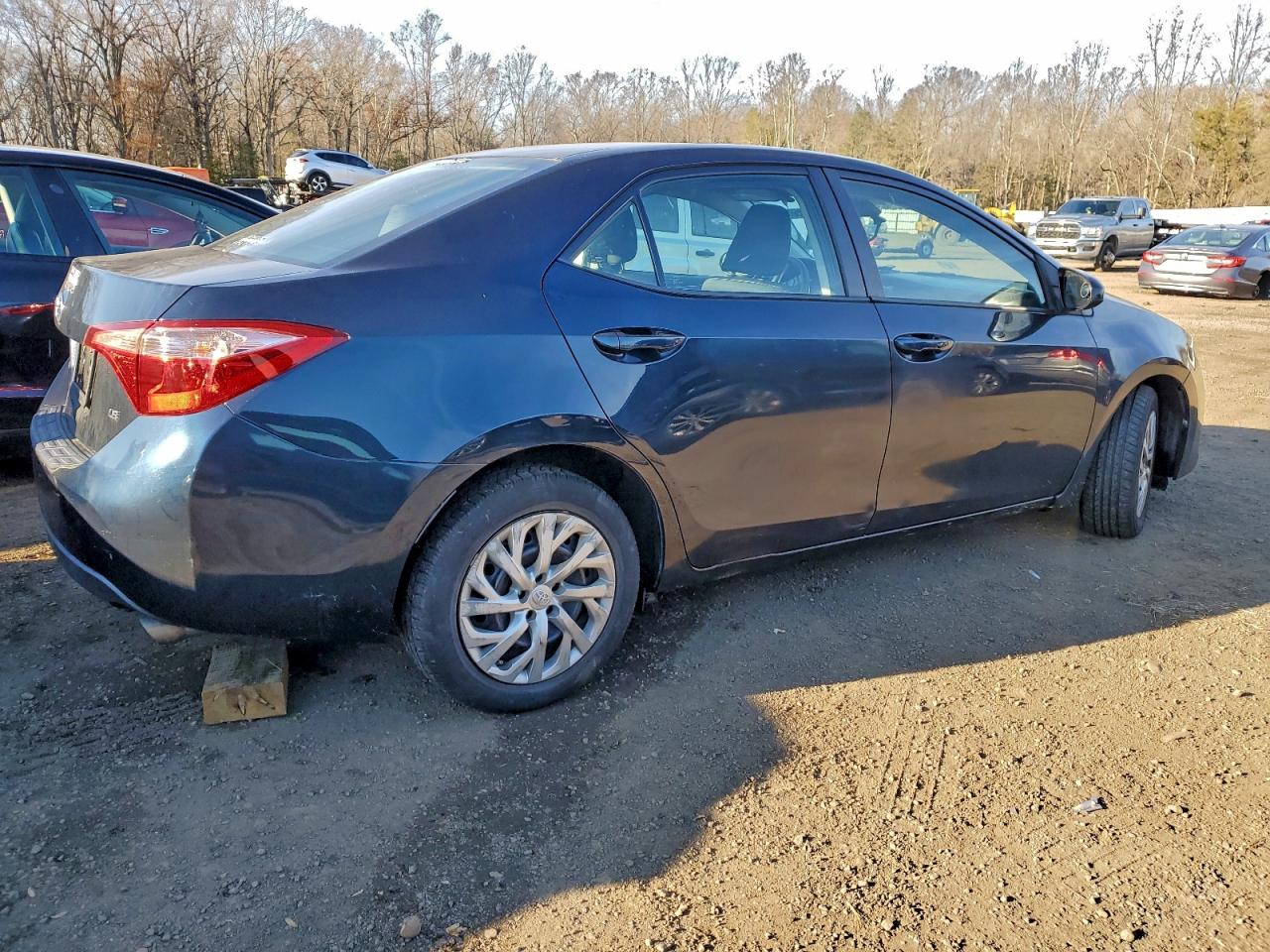 Lot #3309194637 2018 TOYOTA COROLLA L