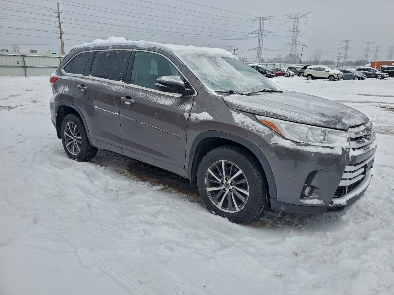 TOYOTA HIGHLANDER SE
