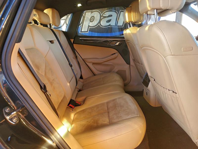 2018 PORSCHE MACAN #3304499599
