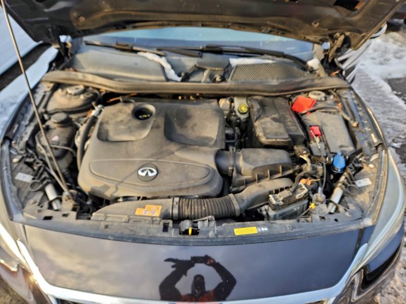 2018 INFINITI QX30 BASE #3304793315