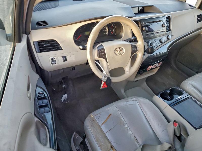 2012 TOYOTA SIENNA LE #3309385013