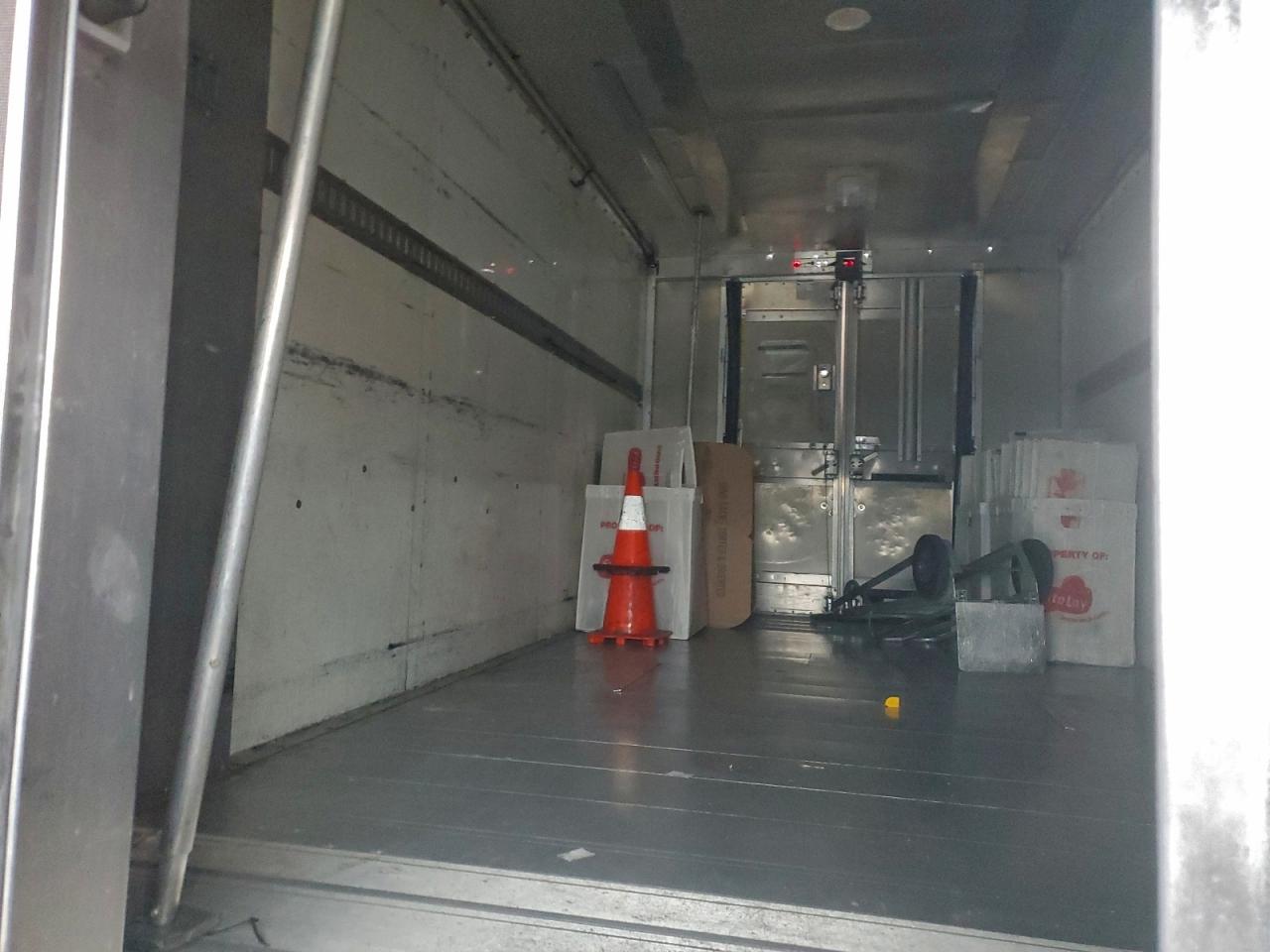 Lot #3305655721 2008 FORD E250