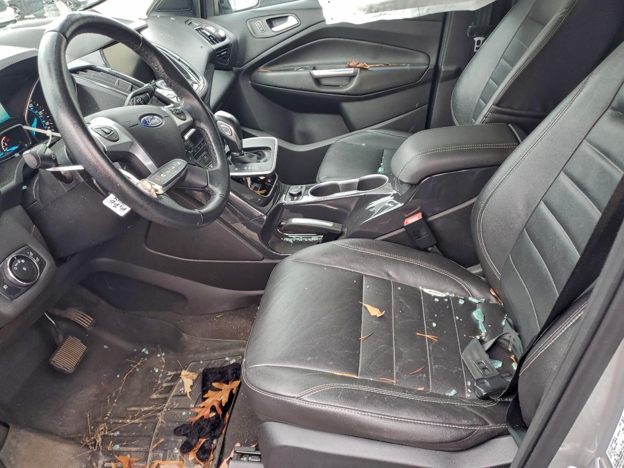 FORD ESCAPE TITANIUM