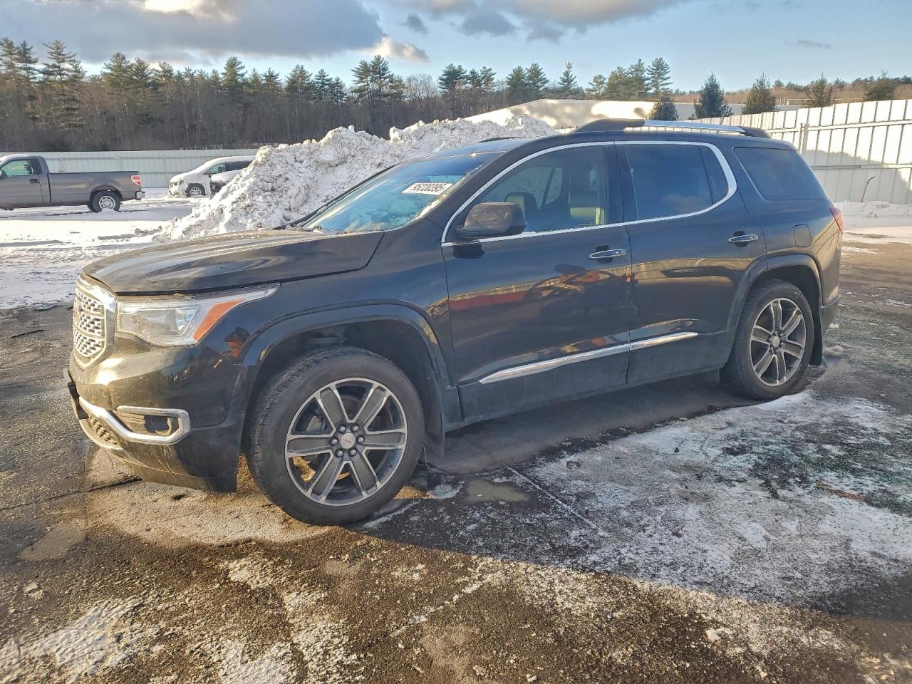 GMC ACADIA DENALI