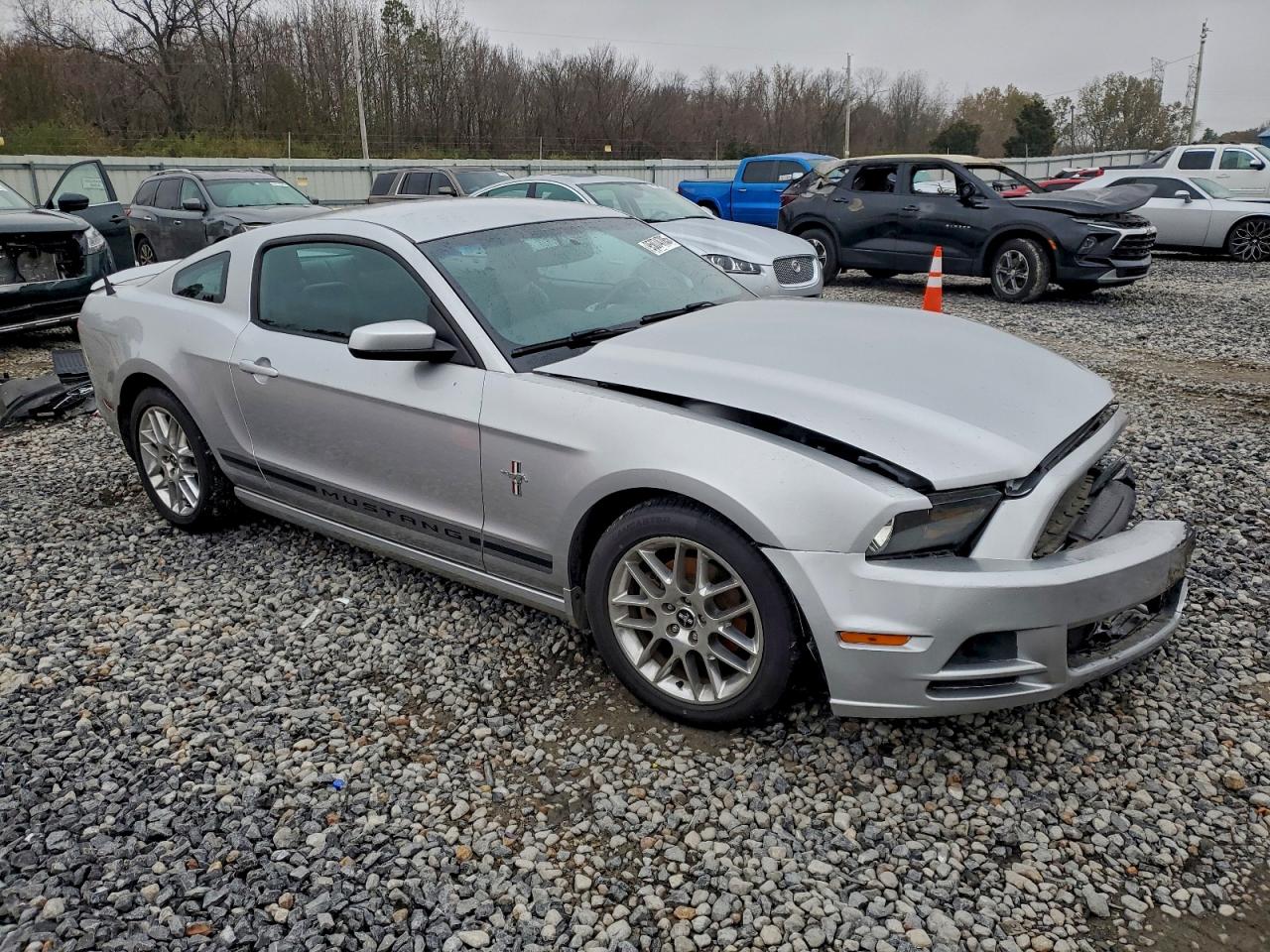 FORD TRACTOR 1310 TRACT