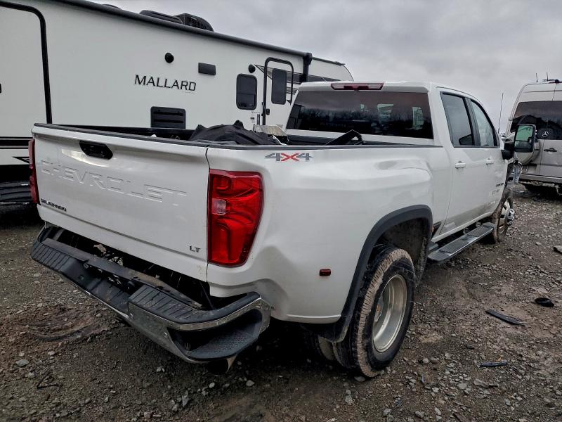 2025 CHEVROLET SILVERADO #3303639930