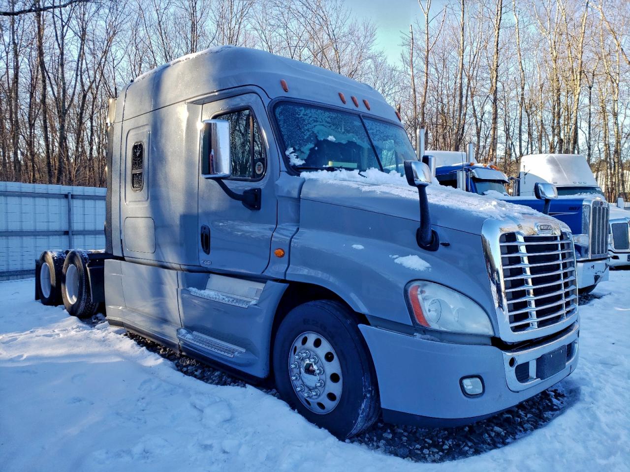 Lot #3309432996 2016 FREIGHTLINER CASCADIA