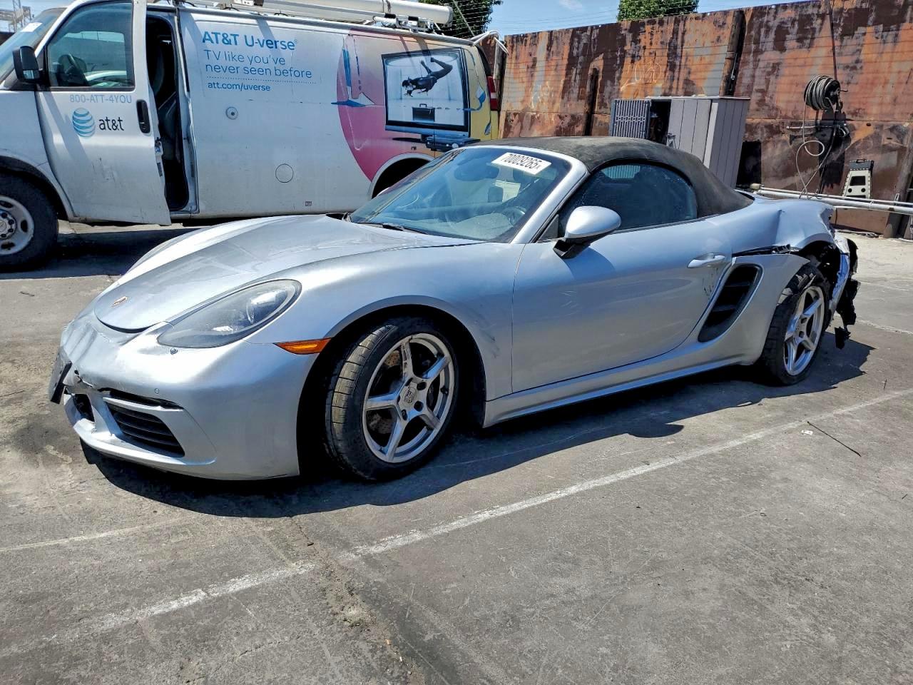 PORSCHE BOXSTER