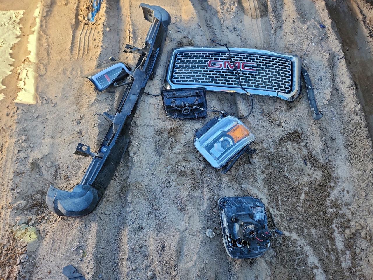 GMC SIERRA K2500 DENALI