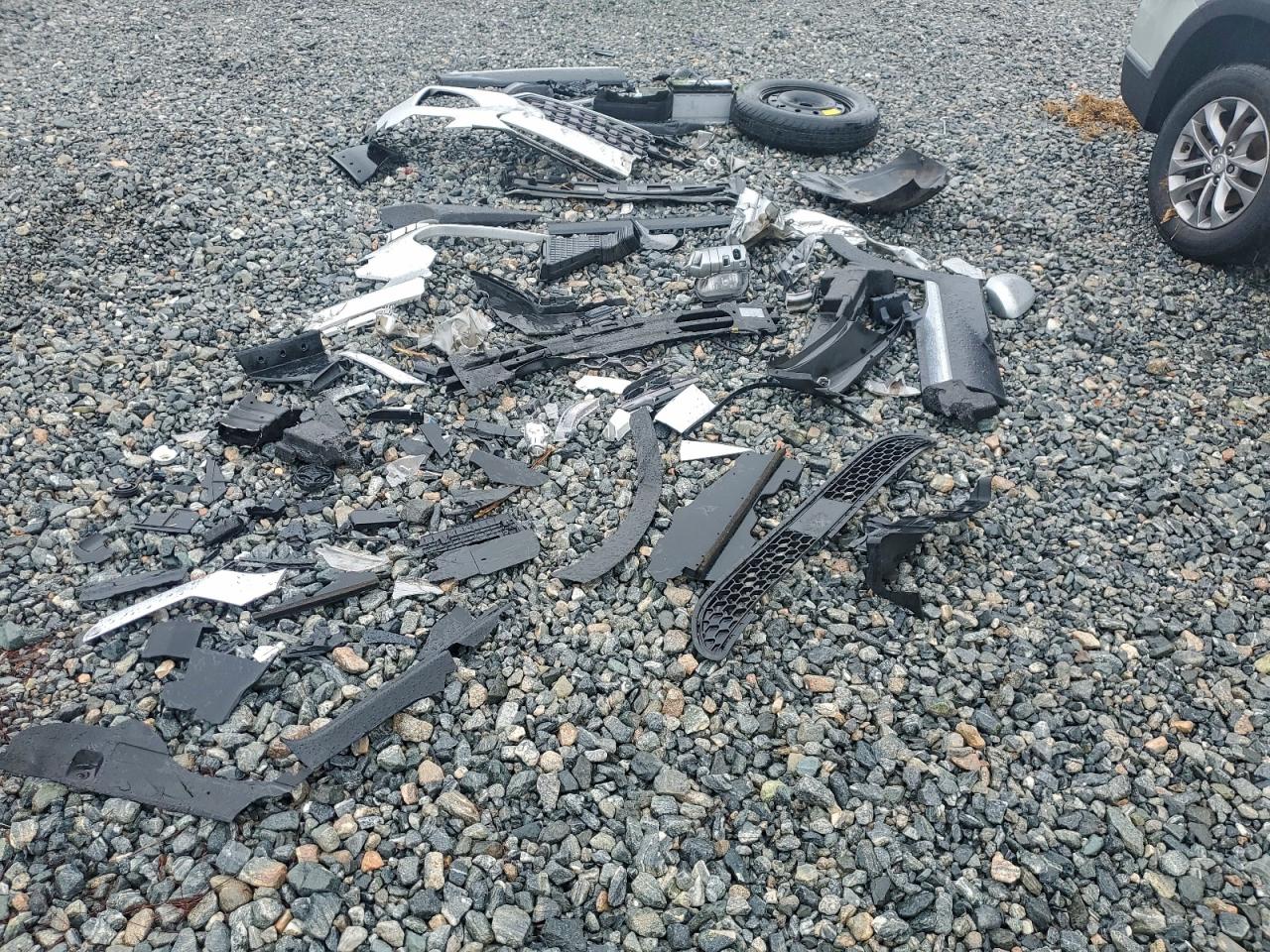 Lot #3308267221 2019 HYUNDAI SANTA FE S