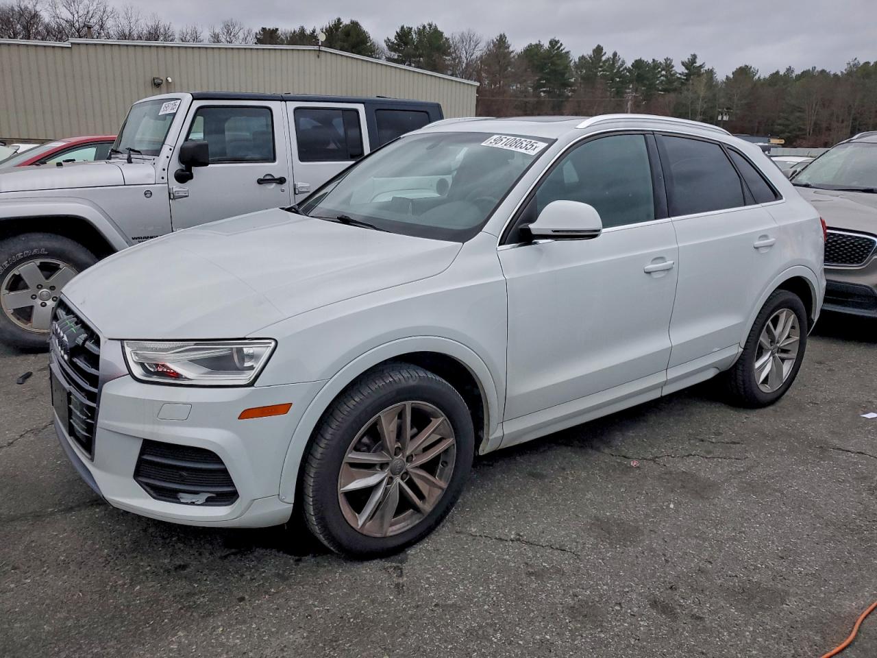 AUDI Q3 PREMIUM PLUS