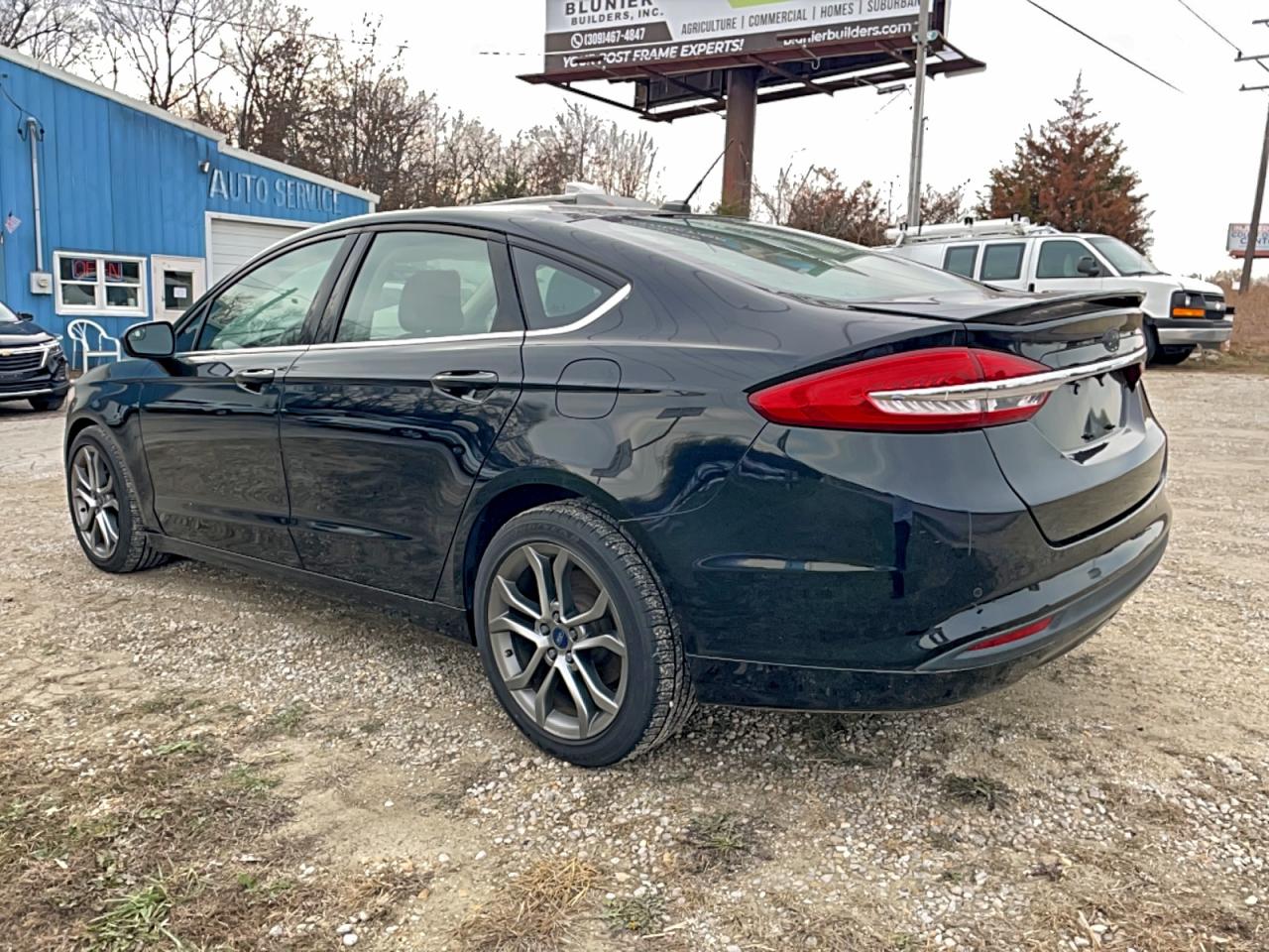 FORD FUSION SE