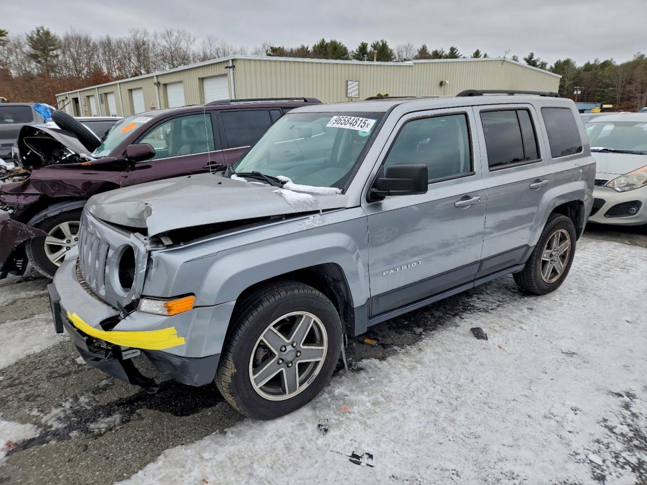 Lot #3318985929 2015 JEEP PATRIOT LA